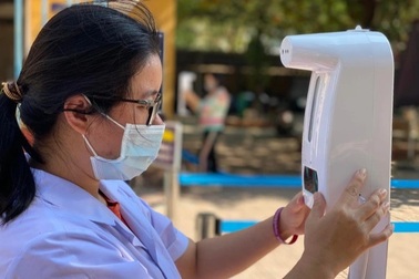 Học sinh Hà Nội trở lại trường: Phụ huynh vừa mừng vừa lo