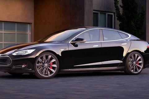 Tesla mua chuộc khách hàng giấu lỗi xe?