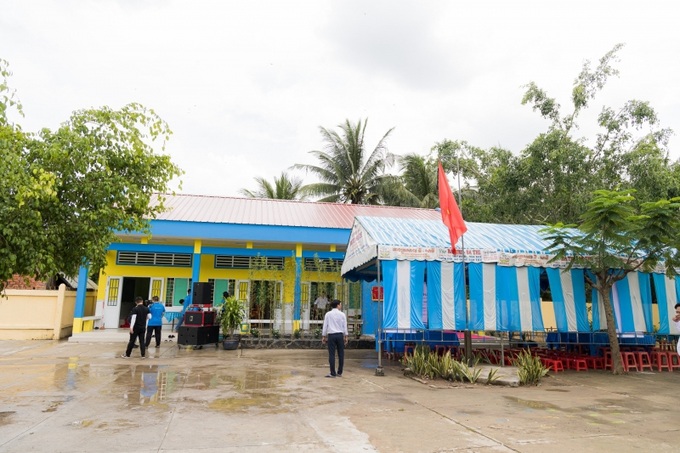 Phòng học khang trang cho các em.