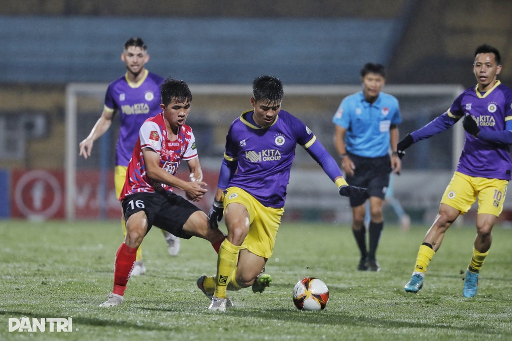 Văn Quyết lập công, Hà Nội FC thắng đậm TPHCM - 2 Văn Quyết lập công, Hà Nội FC thắng đậm TPHCM - 2