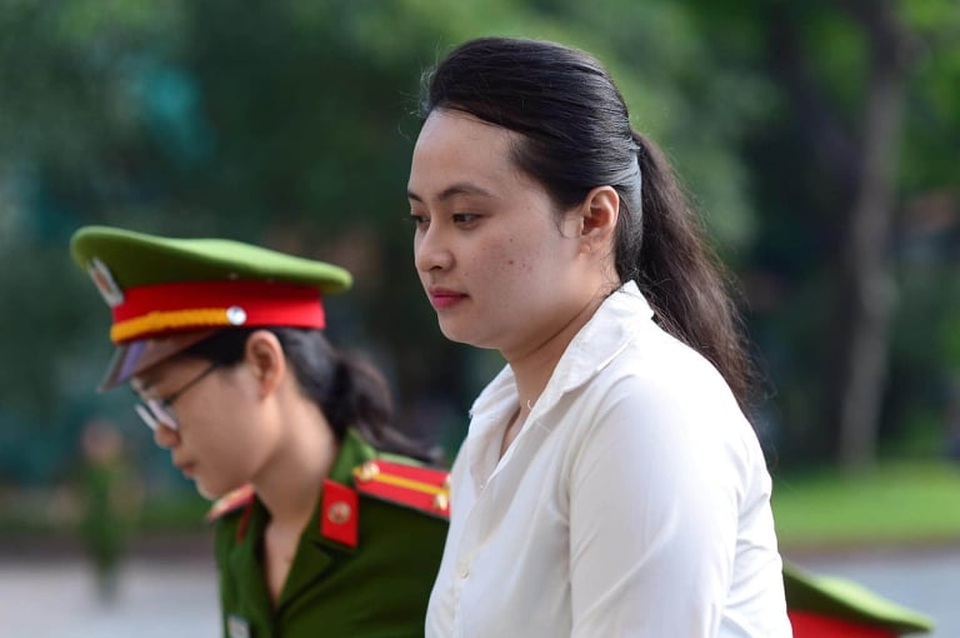 Văn Kính Dương muốn bảo vệ nhân vật “bí ẩn” - 3 Văn Kính Dương muốn bảo vệ nhân vật “bí ẩn” - 3