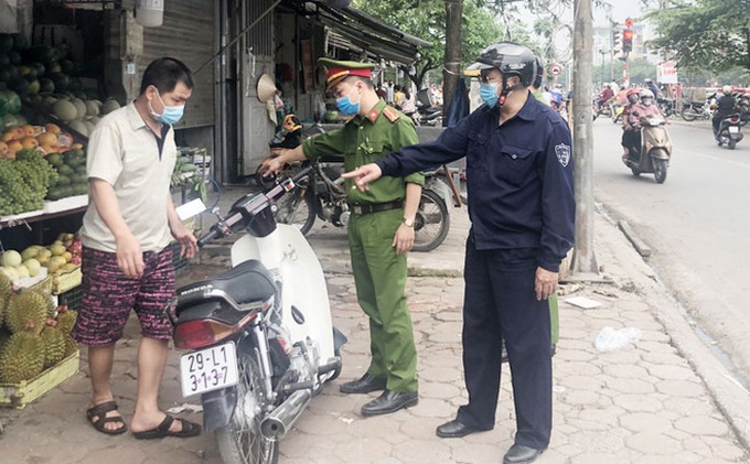 Hà Nội: Tăng cường kiểm tra, xử lý vi phạm trật tự đô thị - Ảnh 2.