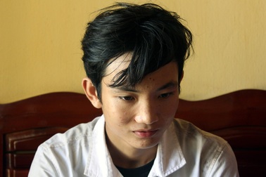 Cậu bé 15 tuổi mất cả bố lẫn mẹ và 3 đứa em vì lũ quét