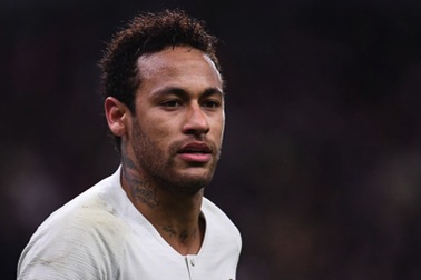 Neymar “méo mặt” vì cảnh sát gia hạn điều tra cáo buộc hiếp dâm