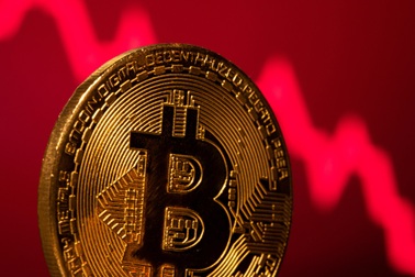 Bitcoin liên tục rơi thẳng đứng, nhà đầu tư tháo chạy