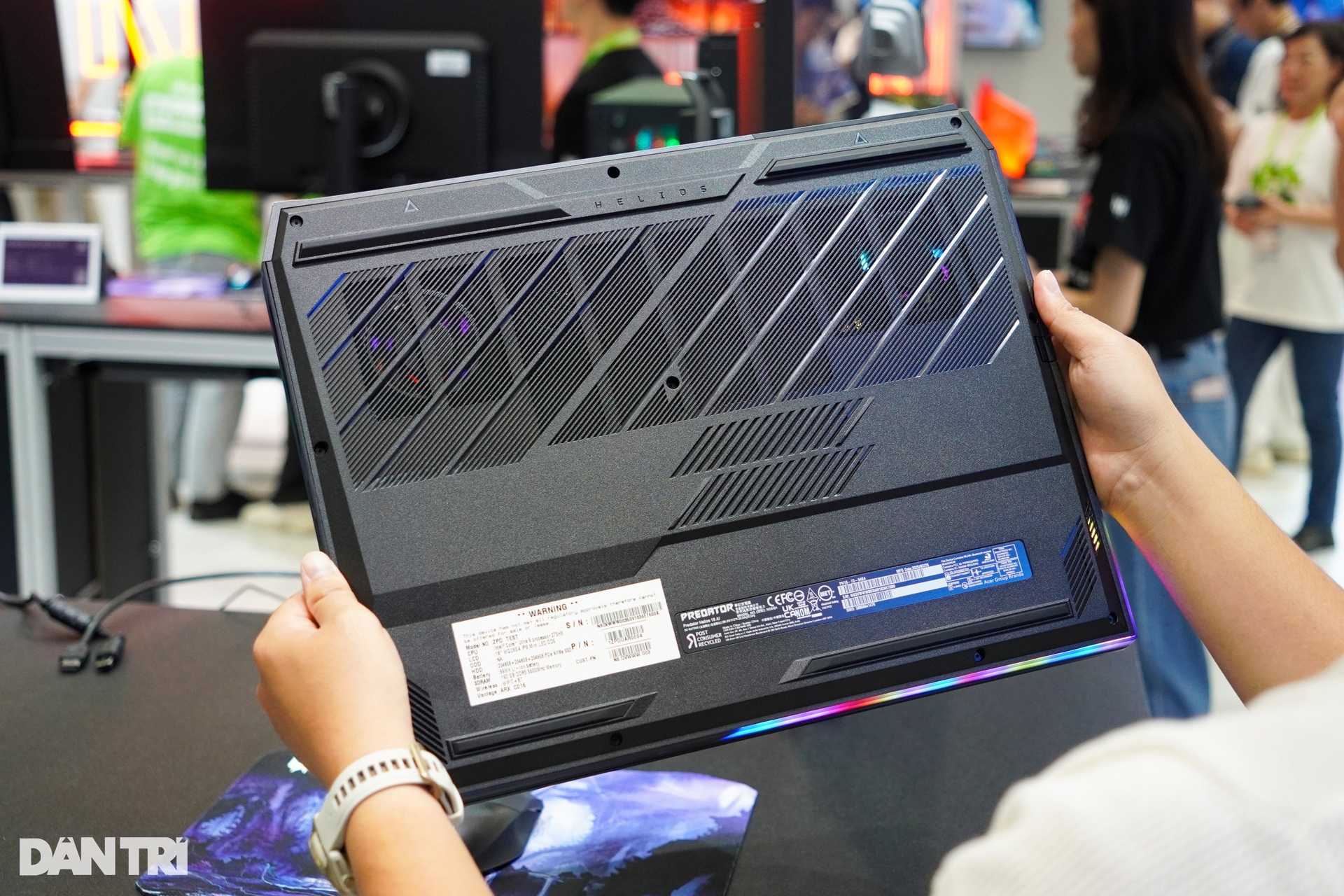 Computex 2025: Laptop gaming AI hiệu suất cao thay thế máy tính bàn - 12 Computex 2025: Laptop gaming AI hiệu suất cao thay thế máy tính bàn - 12