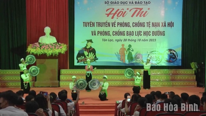 Quang cảnh hội thi. Ảnh baohoabinh.com.vn