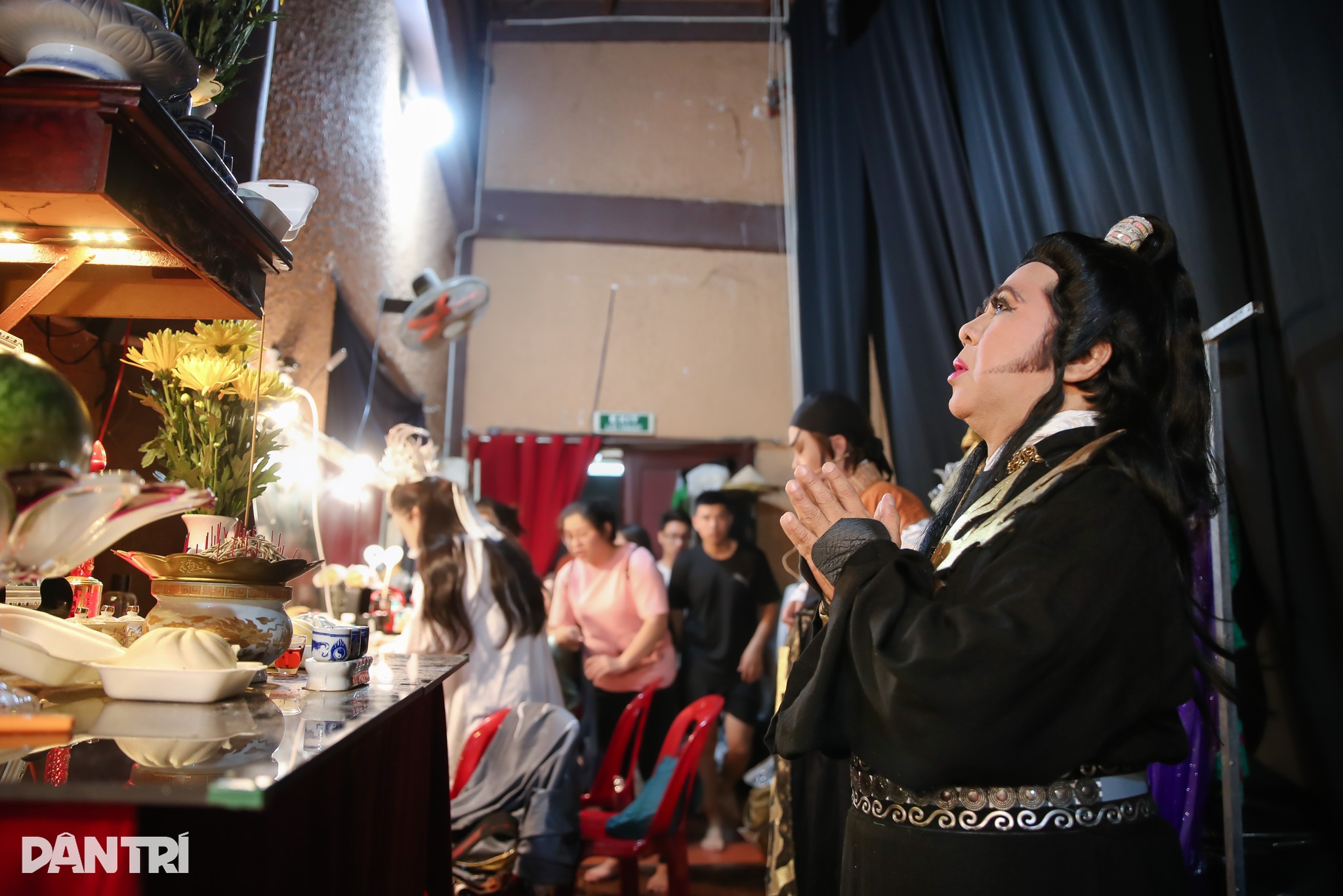 Καλλιτέχνης Μπαχ Λονγκ: Εύχομαι να πεθάνω ειρηνικά με έναν ύπνο - 7 Nghệ sĩ Bạch Long: Tôi mong được chết nhẹ nhàng bằng một giấc ngủ - 7