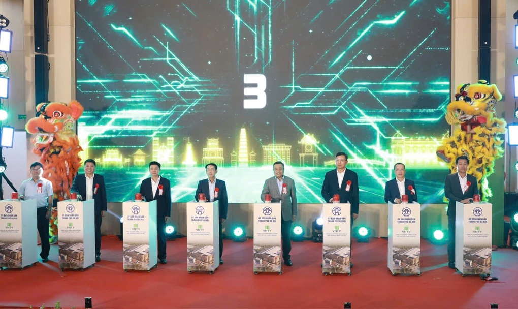 Chủ tịch Hà Nội: Móc hàng chục triệu tấn rác, 500ha đất phục vụ cộng đồng - 1 Chủ tịch Hà Nội: Móc hàng chục triệu tấn rác, 500ha đất phục vụ cộng đồng - 1