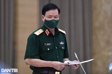 Đánh giá thế nào việc công an, bộ đội "đi chợ", giúp dân chống dịch?