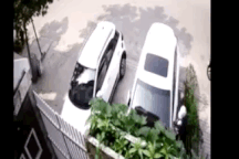 Bẻ trộm gương ô tô "nhanh như chớp"