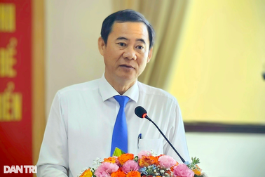 Nhà dân sai phạt ngay, công trình lớn sai mãi không ai xử lý?