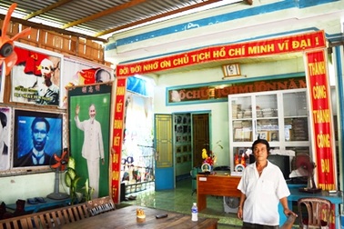 Chuyện về anh nông dân lấy nhà ở làm thư viện Bác Hồ   