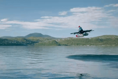 Sau ô tô bay, mô tô bay, lại sắp có “thuyền bay”