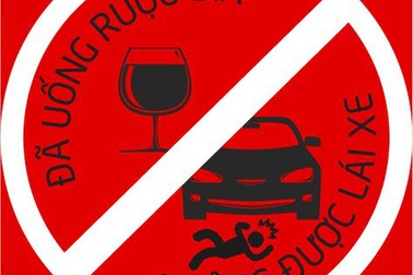 Họp báo Quốc hội “nóng” vì quy định “đã uống thì không được lái”