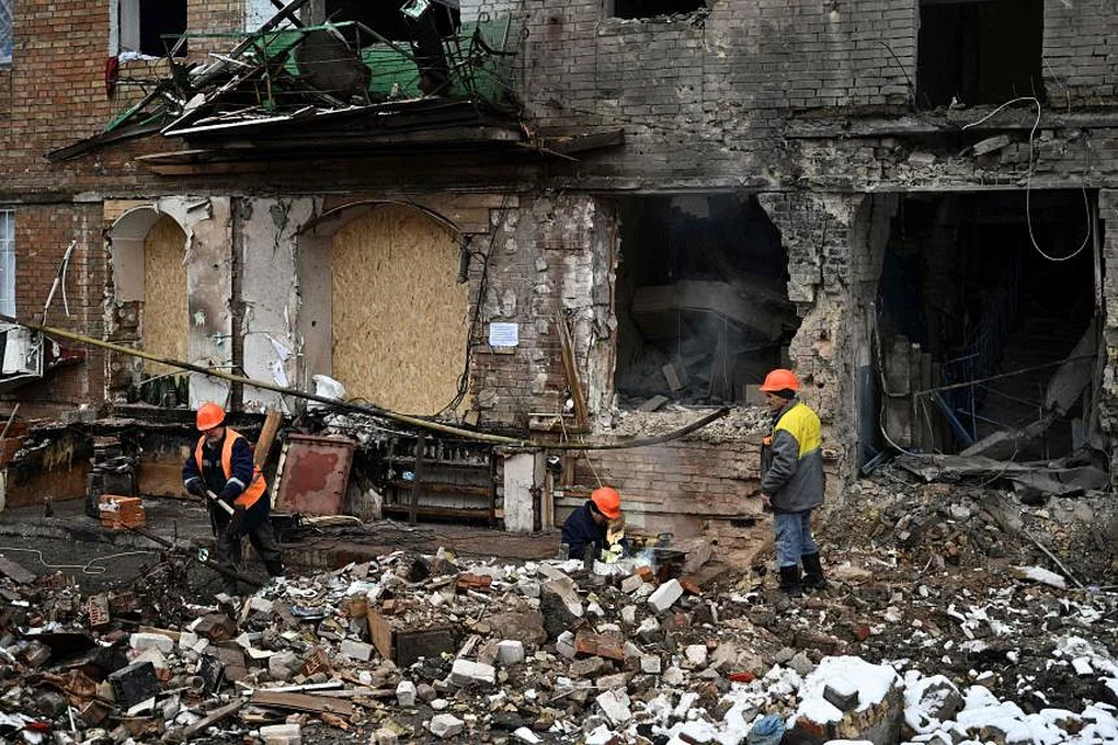 Kiev: Nga đã dùng hơn 16.000 tên lửa tập kích Ukraine - 1 Kiev: Nga đã dùng hơn 16.000 tên lửa tập kích Ukraine - 1