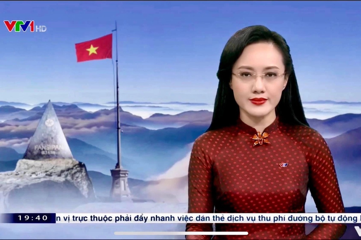 Cuộc sống mới của BTV Hoài Anh sau khi chia tay bản tin Thời sự 19h - 1 Cuộc sống mới của BTV Hoài Anh sau khi chia tay bản tin Thời sự 19h - 1