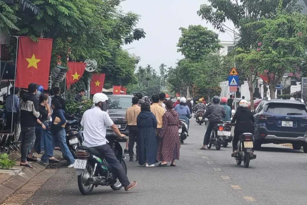 Công an bất ngờ phong tỏa nhiều tuyến đường ở Quảng Ngãi và Vĩnh Phúc - 5