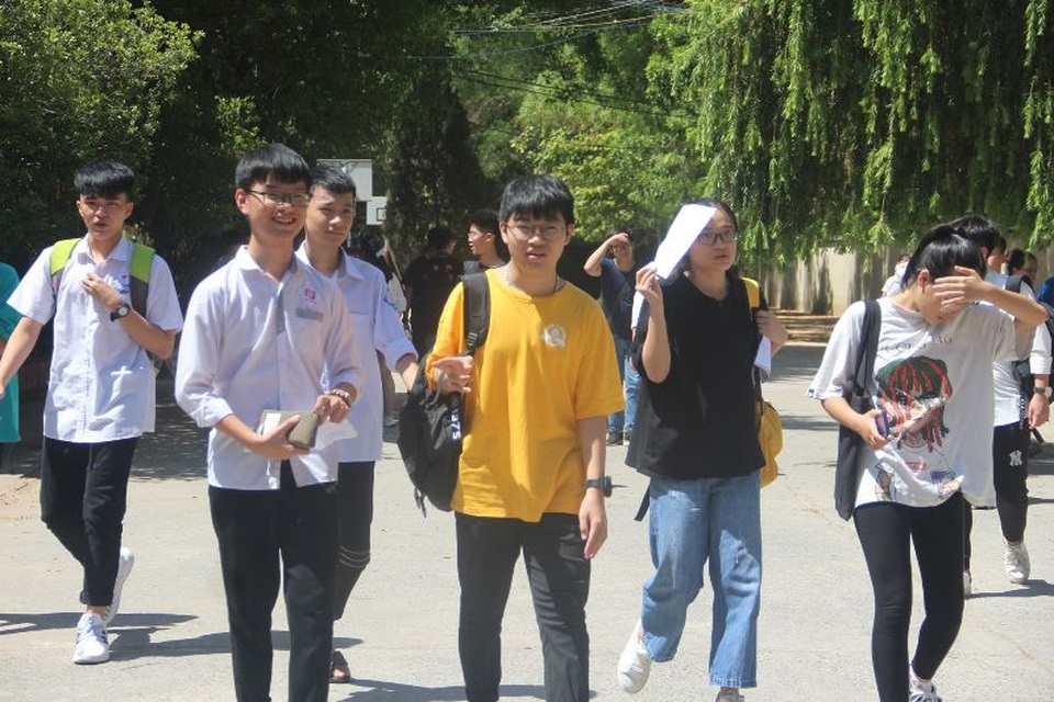 Tại sao chỉ với 0,58 điểm mỗi môn là đậu vào lớp 10 THPT ở Thanh Hóa? - 1 Tại sao chỉ với 0,58 điểm mỗi môn là đậu vào lớp 10 THPT ở Thanh Hóa? - 1