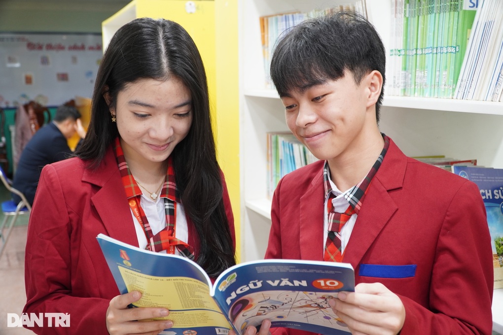 Thi tốt nghiệp THPT 6 môn gây thiệt thòi cho thí sinh theo khối tự nhiên? - 1 Thi tốt nghiệp THPT 6 môn gây thiệt thòi cho thí sinh theo khối tự nhiên? - 1