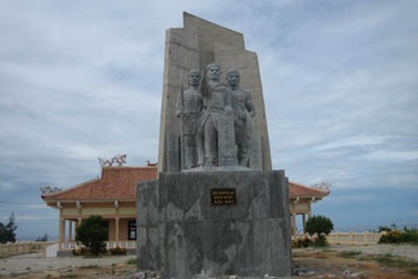 Tổ quốc sau những cánh buồm