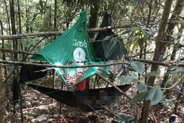 Vụ hai 2 bộ xương khô giữa rừng: Hiện trường hiểm trở, có nhiều đồ cá nhân