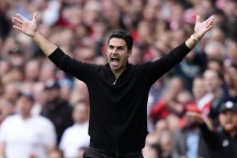 Nổi điên vì thẻ đỏ của Rice, HLV Arteta chỉ trích trọng tài Premier League