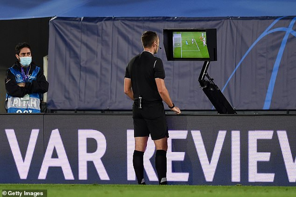 Real Madrid thua sốc Shakhtar Donetsk tại Bernabeu - 9 Real Madrid thua sốc Shakhtar Donetsk tại Bernabeu - 9