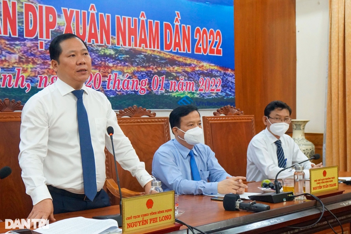 Công dân về quê đón Tết: Tỉnh chỉ đạo một đằng, xã - phường yêu cầu một nẻo - 1 Công dân về quê đón Tết: Tỉnh chỉ đạo một đằng, xã - phường yêu cầu một nẻo - 1