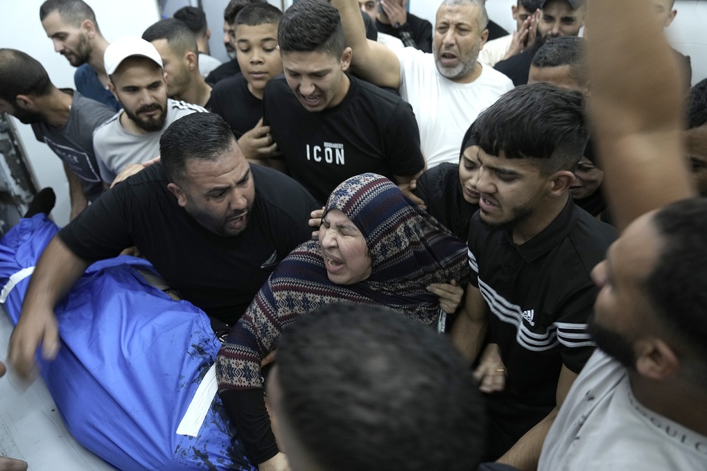 Hàng nghìn lính Israel chờ lệnh tiến vào Gaza, Bờ Tây thành mặt trận mới - 1 Hàng nghìn lính Israel chờ lệnh tiến vào Gaza, Bờ Tây thành mặt trận mới - 1