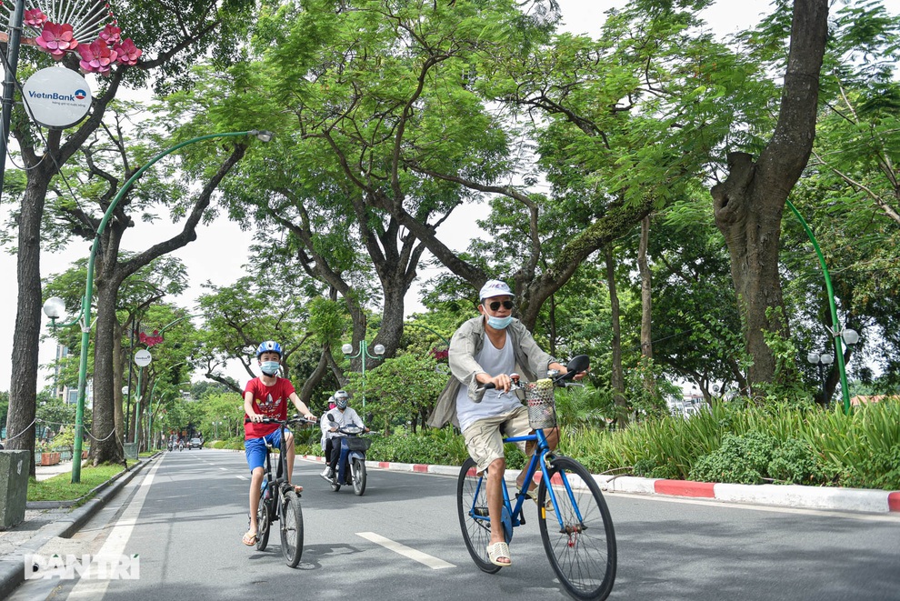 Những con đường giúp giải nhiệt giữa ngày nắng nóng ở Hà Nội - 5 Những con đường giúp giải nhiệt giữa ngày nắng nóng ở Hà Nội - 5