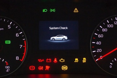 Những ký hiệu cảnh báo xe ô tô có thể "đổ bệnh" mà tài xế nên lưu ý