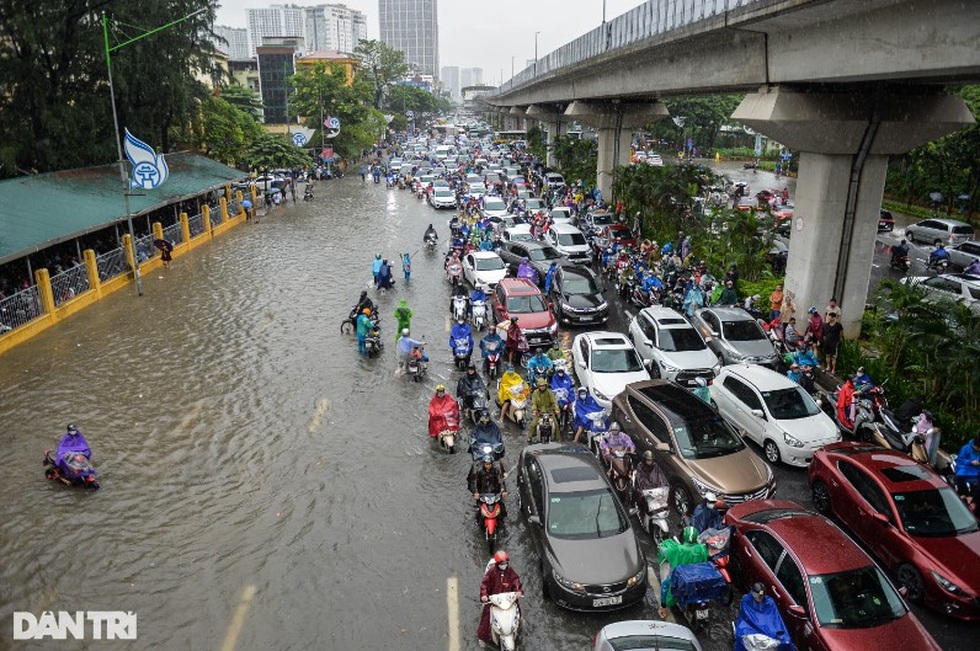 Từ chuyện Hà Nội tắc đường toàn tập - 1 Từ chuyện Hà Nội tắc đường toàn tập - 1