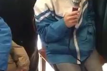 Thu Huệ hát “Tiếng hát giữa rừng Pác Bó”