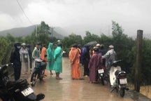 Tìm thấy thi thể nam thanh niên bị nước cuốn trôi khi đi bắt kỳ nhông