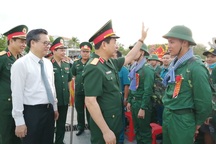 Tổng Tham mưu trưởng động viên tân binh lên đường nhập ngũ