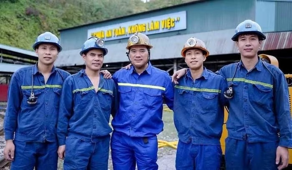 Người thợ lò suốt đời học và làm theo Bác - 1 Người thợ lò suốt đời học và làm theo Bác - 1