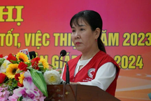 Nữ chủ tịch hội sinh ra để làm từ thiện, lan tỏa yêu thương