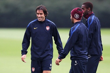 Robert Pires trở lại Arsenal