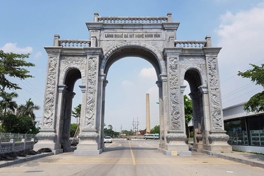 Xây cổng làng hơn chục tỷ đồng để… phát triển kinh tế địa phương?