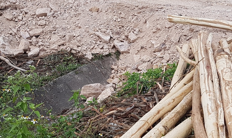 Dự án cao tốc tạo “bẫy” trên cao uy hiếp người dân - 6 Dự án cao tốc tạo “bẫy” trên cao uy hiếp người dân - 6