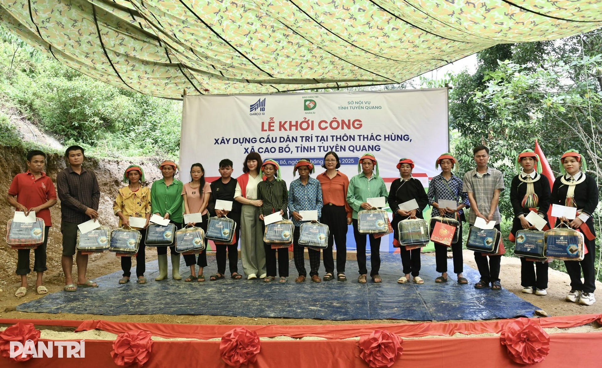 Khởi công cầu Dân trí, xóa nỗi ám ảnh của người dân Cao Bồ khi mưa lũ về - 18 Khởi công cầu Dân trí, xóa nỗi ám ảnh của người dân Cao Bồ khi mưa lũ về - 18
