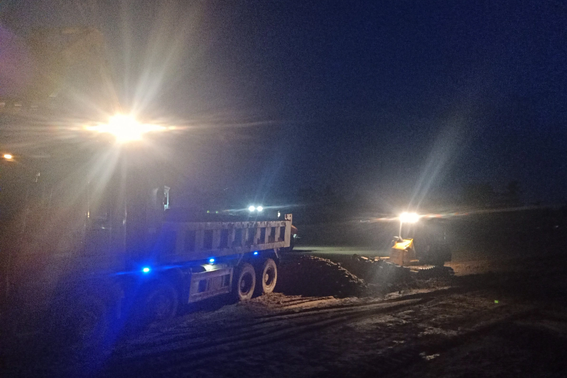 Cao tốc Mỹ Thuận - Cần Thơ chạy nước rút thi công ngày đêm - 10 Cao tốc Mỹ Thuận - Cần Thơ chạy nước rút thi công ngày đêm - 10
