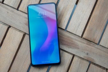Smartphone trượt đầu tiên của Xiaomi bán tại Việt Nam với giá 12,9 triệu đồng