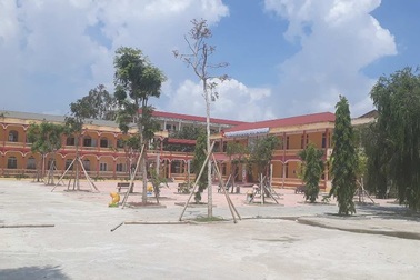 Bài 1: Phụ huynh choáng với dự kiến “một rừng” khoản thu, chi đầu năm