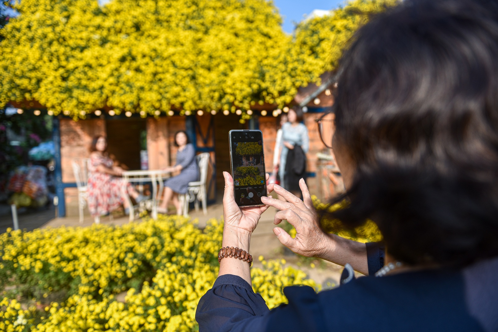 Chiêm ngưỡng ngôi nhà cúc chi đẹp mê mẩn ở Hà Nội - 9