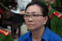 Bà Trương Mỹ Lan trong phiên tuyên án phúc thẩm giai đoạn 1