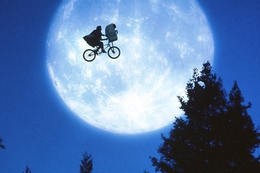 Đạo diễn đầu tiên trong lịch sử điện ảnh cán mốc doanh thu 10 tỷ USD