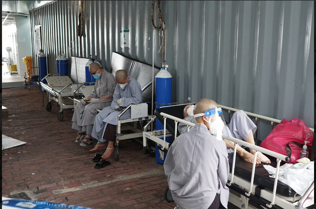 Cuộc chiến chống Covid-19 tại Bệnh viện FV - Kỳ cuối: Những khoảnh khắc khó quên - 3 Cuộc chiến chống Covid-19 tại Bệnh viện FV - Kỳ cuối: Những khoảnh khắc khó quên - 3