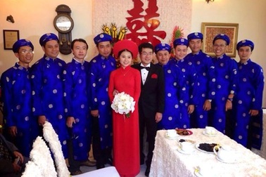 Cựu thành viên nhóm Mắt Ngọc bí mật kết hôn